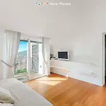 Bay View Home, Terremarine