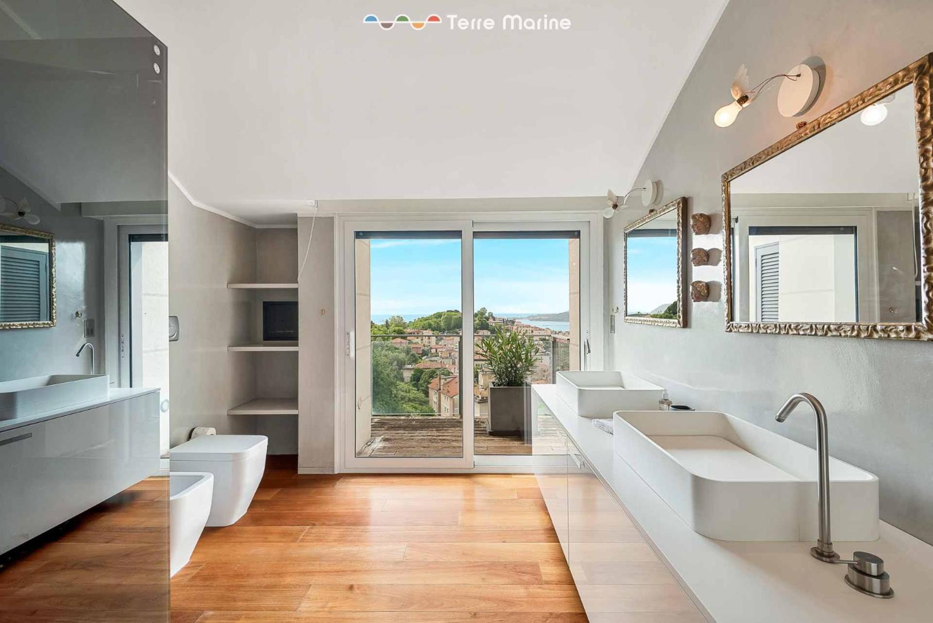 Bay View Home, Terremarine Appartamento