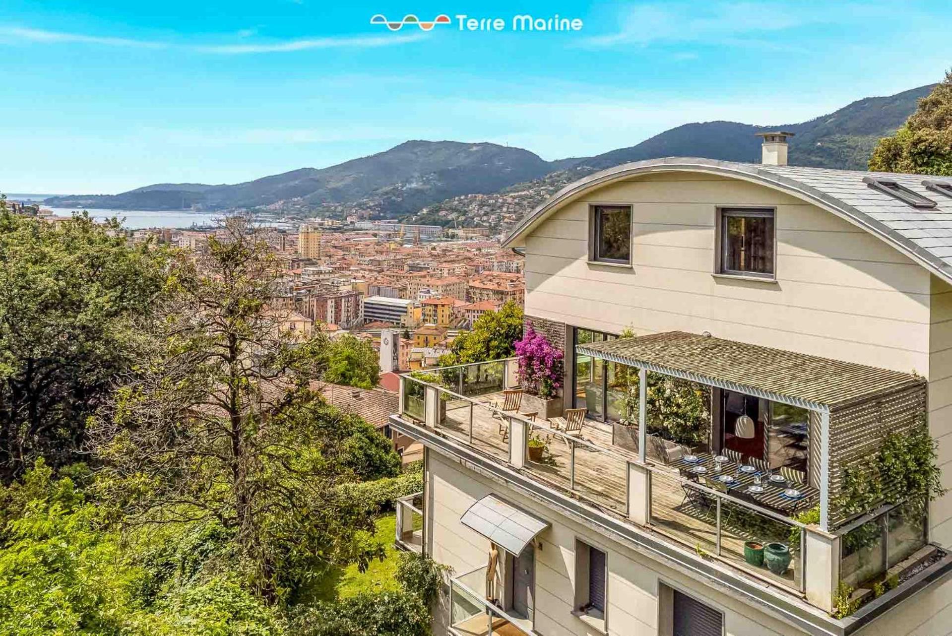 Bay View Home, Terremarine